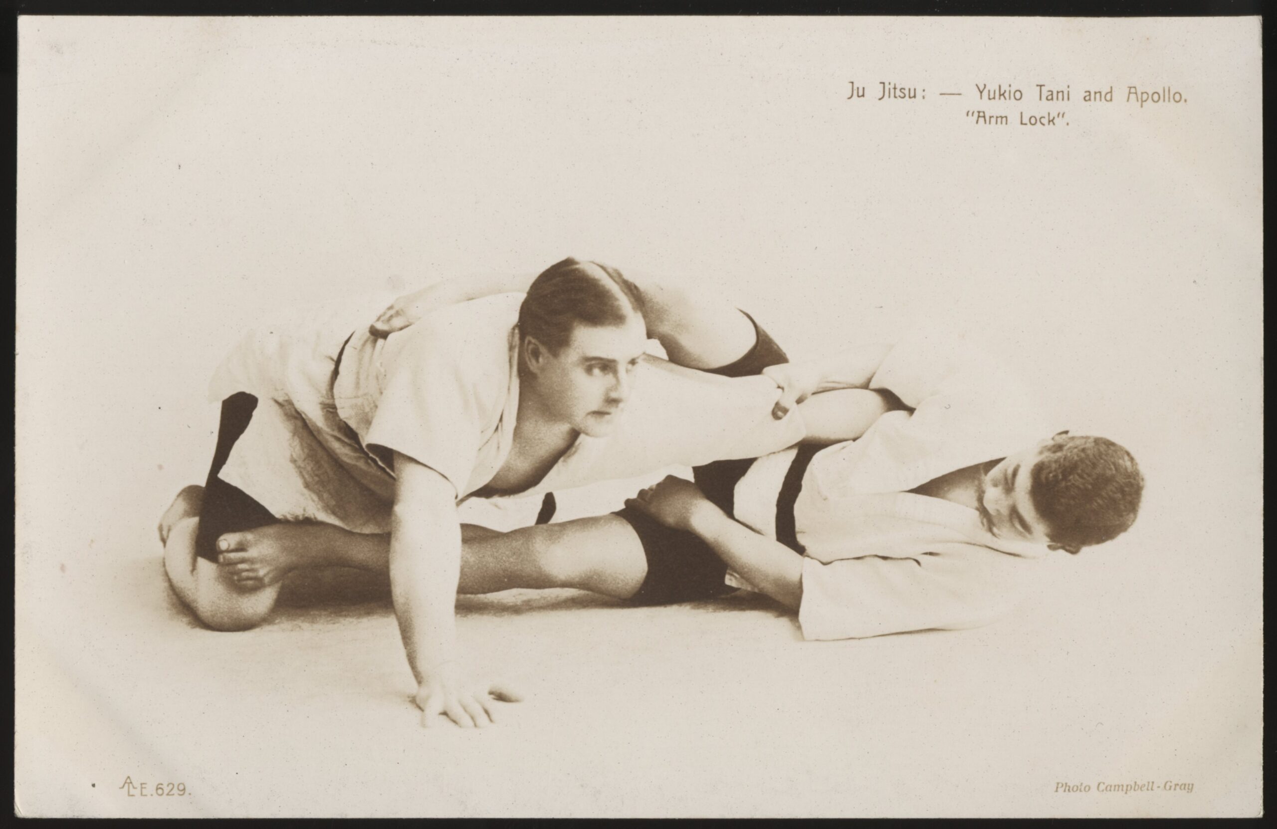 Aristophot - 'Ju Jitsu - Yukio Tani and Apollo Arm Lock' (c1908) - Unused Postcard Aristophot - 'Ju Jitsu - Yukio Tani and Apollo Arm Lock' (c1908) - Unused Postcard